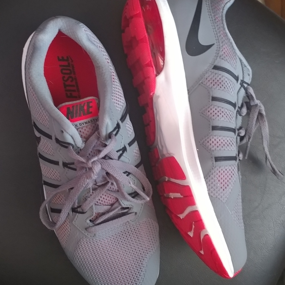 Nike max dynasty